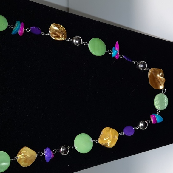 WELCOME TO SPRING Paparazzi Necklace and earrings - Picture 2 of 5